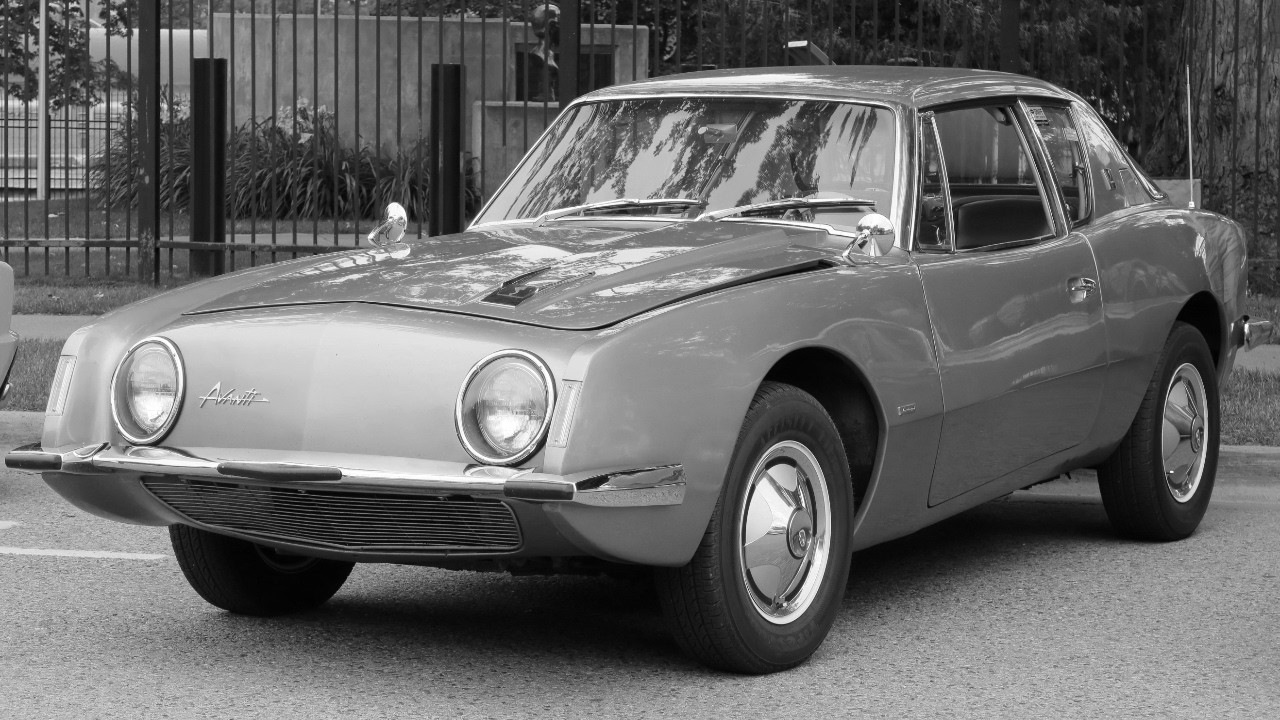 Studebaker Avanti: 290 лошадиных сил, 29 рекордов и гибель великой компании