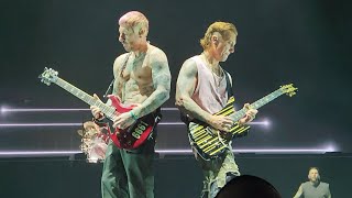 Download lagu Avenged Sevenfold - Bat Country live Sydney (16/10/2026)