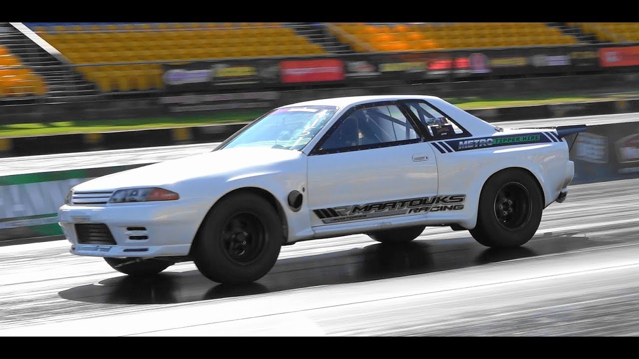 METRO MAATOUKS RACING R32 GT-R 6.87 @ 209 MPH - YouTube