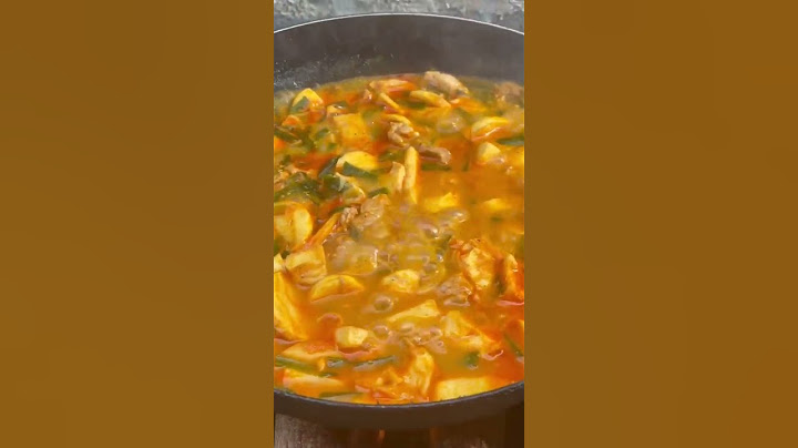 🔥Le Feu, le Curry et Moi : Une Recette au Goût d’Aventure  #CuisineAuFeuDeBois #AuthenticFlavors