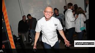 Robert Irvine biography