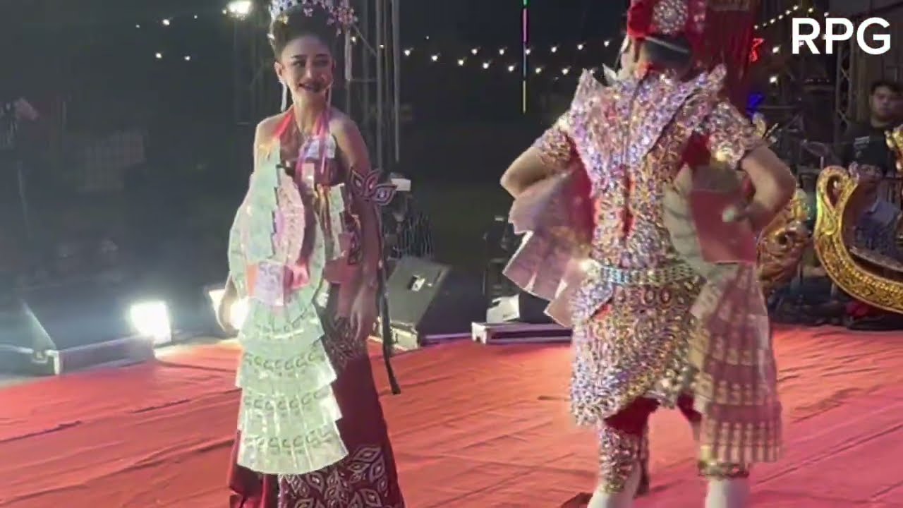 นุ่น-นุ คู่นี้เค้าแสดงเหมือนเป็นแฟนกันจริงๆเลยอ่ะทั้งหอมจริงทั้งอุ้มจริง ฟินมาก เรื่อง พยุพราช3ร่าง