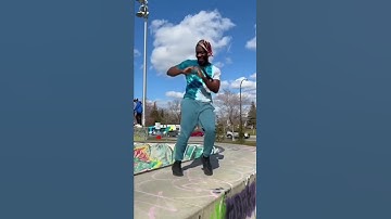 Thumbnail of Rema - Calm Down (Dance Challenge) by Loicreyeltv