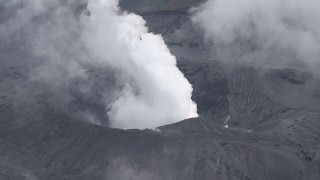 阿蘇山が爆発的噴火 ３６年ぶり、１０県で降灰予想