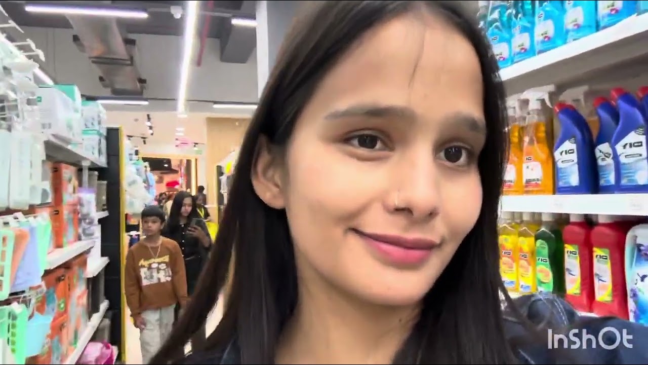 Aaj gaye moll of Dehradun or bhaniyawala