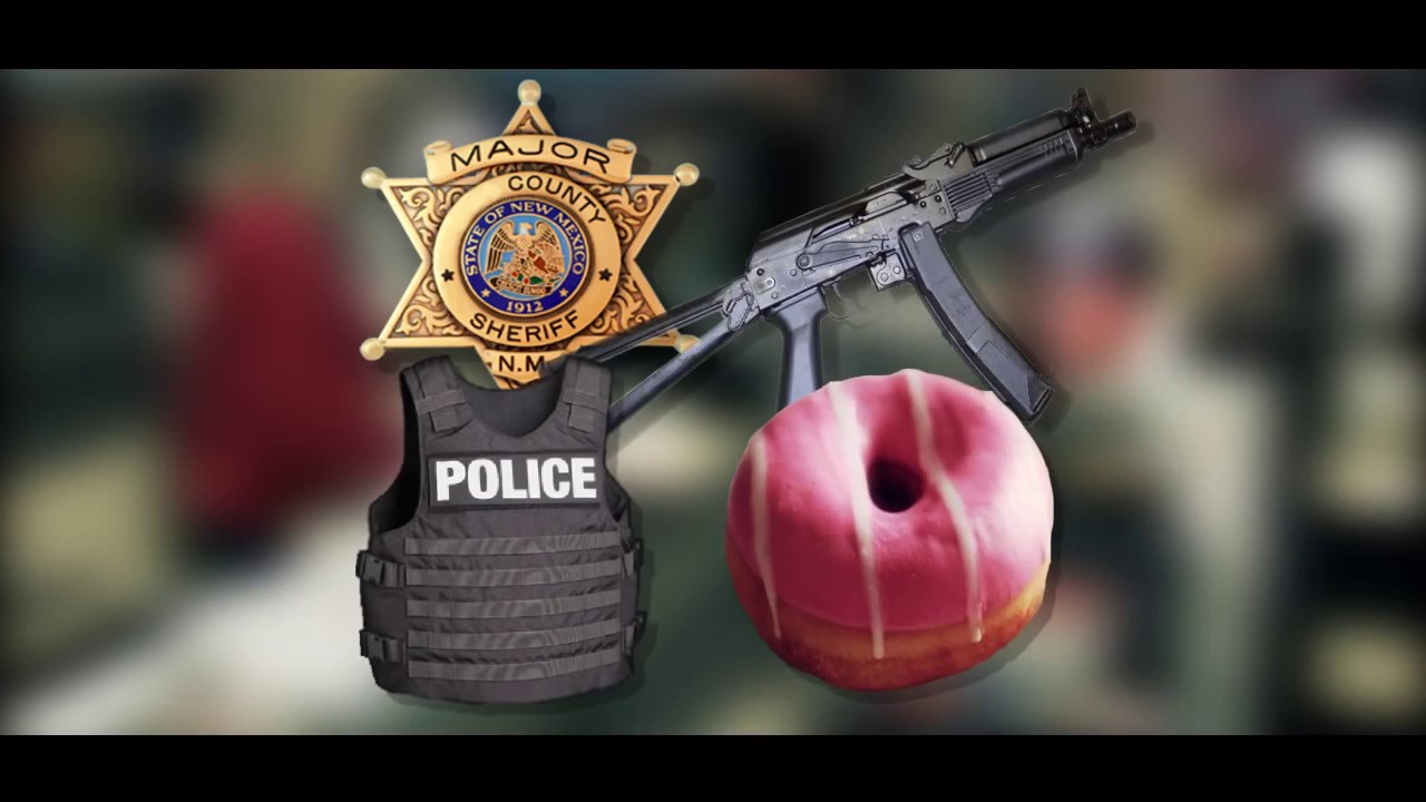 Richtiger Polizist in den USA werden - Tommy erklärt - TrollwutTV - Reupload