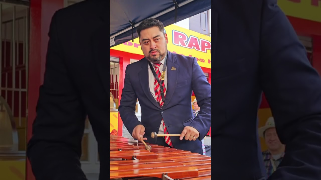 AVE LIRA CENTENARIA MARIMBA DOMINGO BETHANCOURT QUETZALTENANGO GUATEMALA