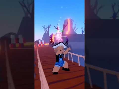 حبيتها جوه قلبي حب ميت مليون سنه حراه يا افيونه مين المتمه مجنونه تلي حطط قلبك