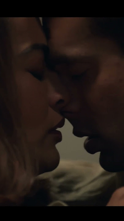 Tv Actress hot kissing scene 💋💋💋 #surbhijyoti #karansinghgrover #hot #quboolhaiseason1
