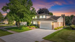 Gorgeous Move In Ready Colonial Just Listed in Clinton Township! 15490 Uthers Clinton Twp MI 48038