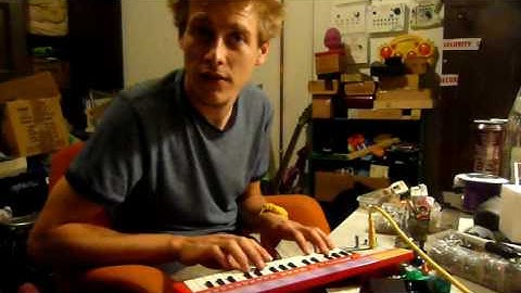 :wrongbot: Circuit Bent Casio SA-9