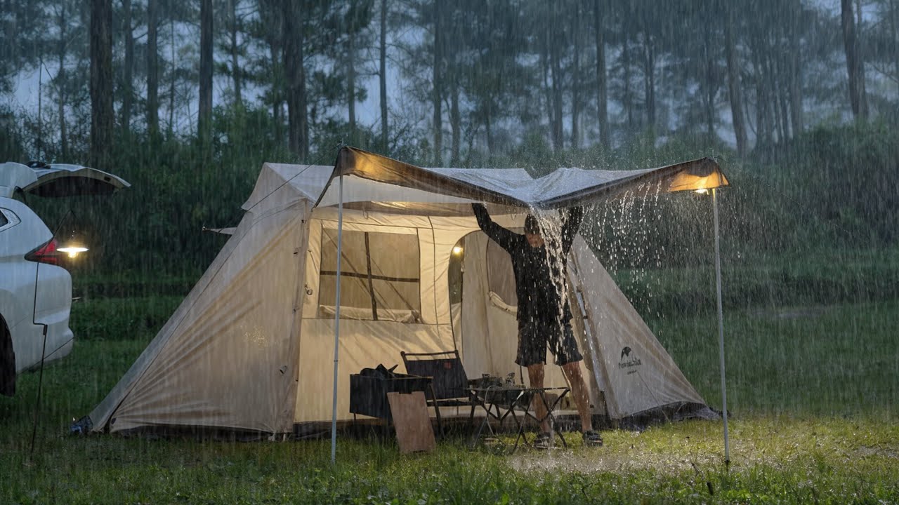 RELAXING BAD WEATHER LIGHTNING STORMS AND VERY HEAVY RAIN⛈️ SOLO CAMPING IN HEAVY RAIN