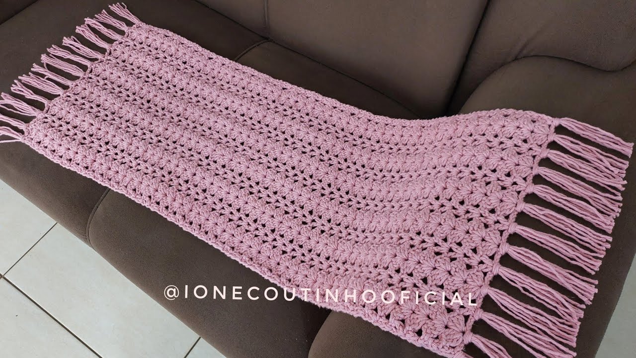 MODELO DE CROCHÊ FÁCIL PARA CAMINHO DE MESA, PESEIRA OU TAPETES. PASSO A PASSO.