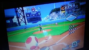 Mario and Mama Luigi play Super Mario Sluggers (3/5)