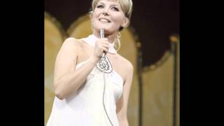 Petula Clark - Dance With Me chords