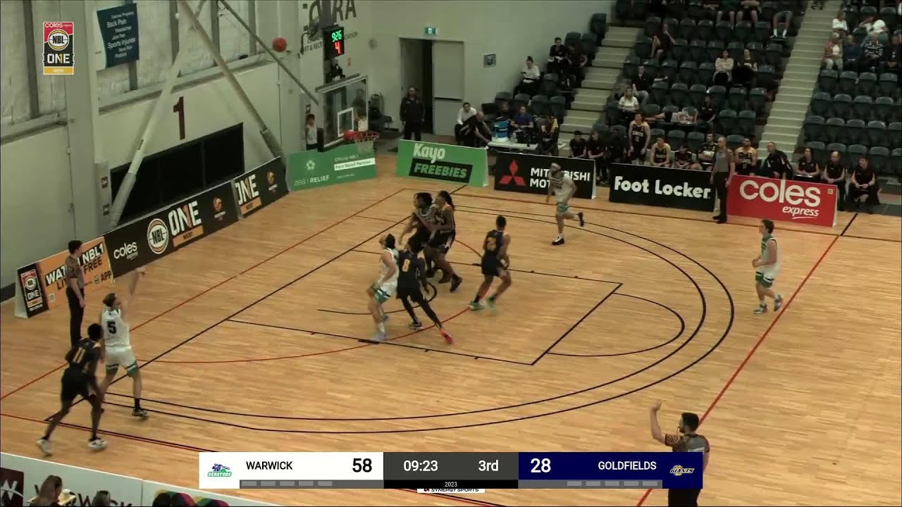 Caleb Davis Posts 12 points & 12 rebounds vs. Goldfields - YouTube