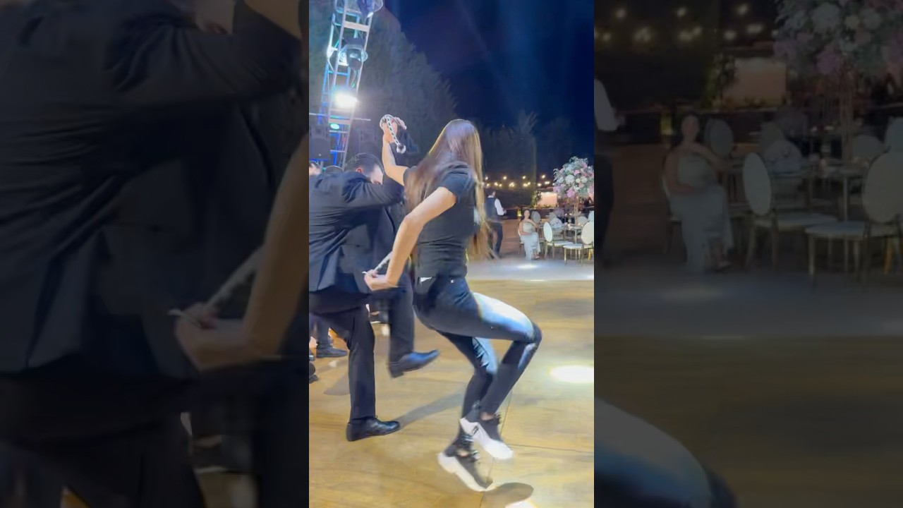 قائدة الدبيكة تتفنن☝🏻ام الجود عاصمة الدبكة اللبنانية dabke lebanon