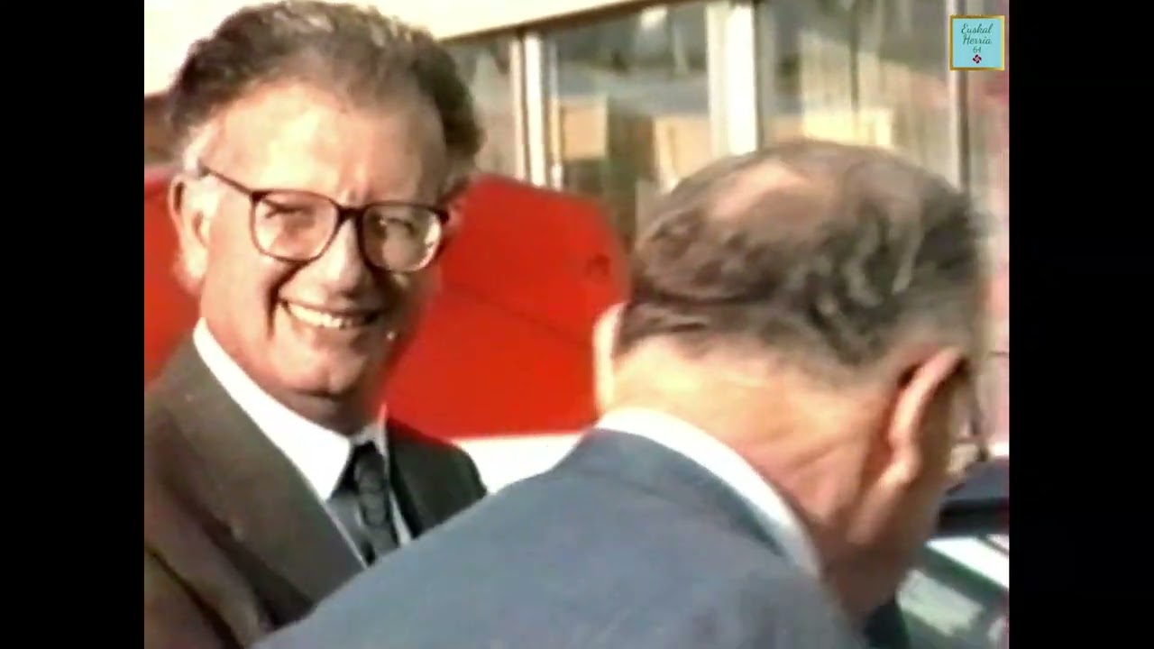 Inauguration de la Motoculture Basco-Béarnaise à Aicirits(64). 22/03/1990