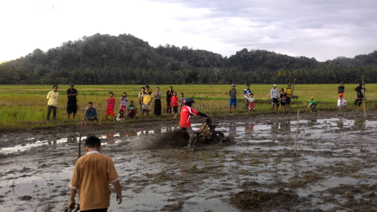 Balapan Paling Seruuu Balap Motor Tassi Sulbar YouTube