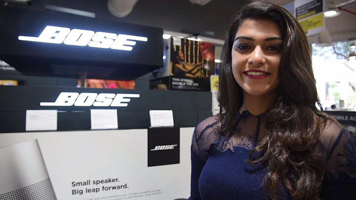 Yamaha Fascino Miss Diva 2017 finalist Shannon Gonsalves explore gadgets at Reliance Digital store