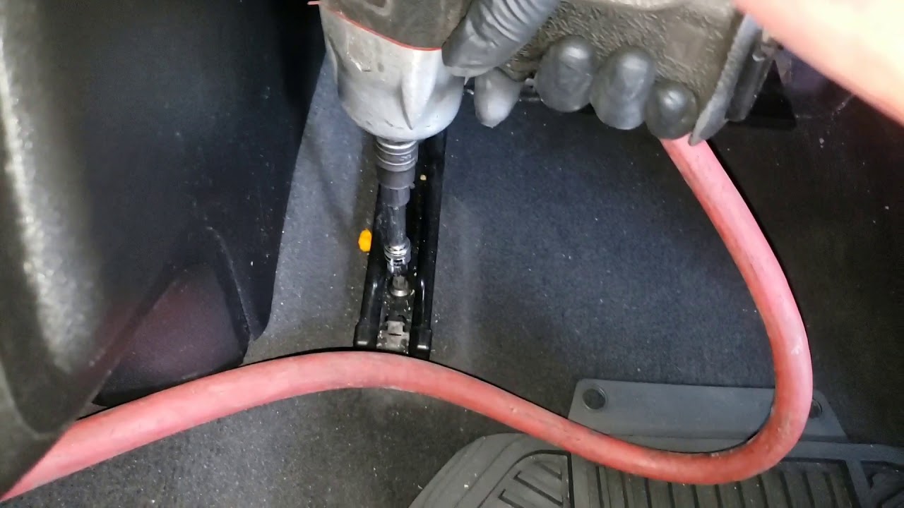 Chevy impala right front seatbelt pretensioner replacement