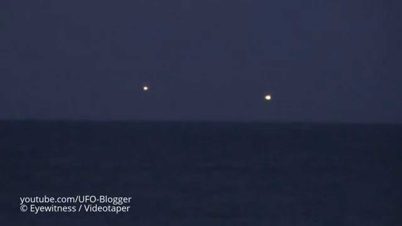 UFO Sighting Over Vero Beach, Florida - YouTube