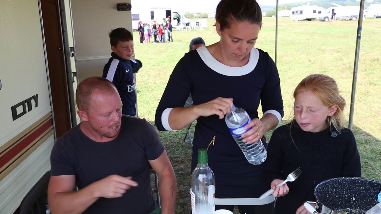 France Gypsies / France Grostenquin Gens du voyage Famille Manouche