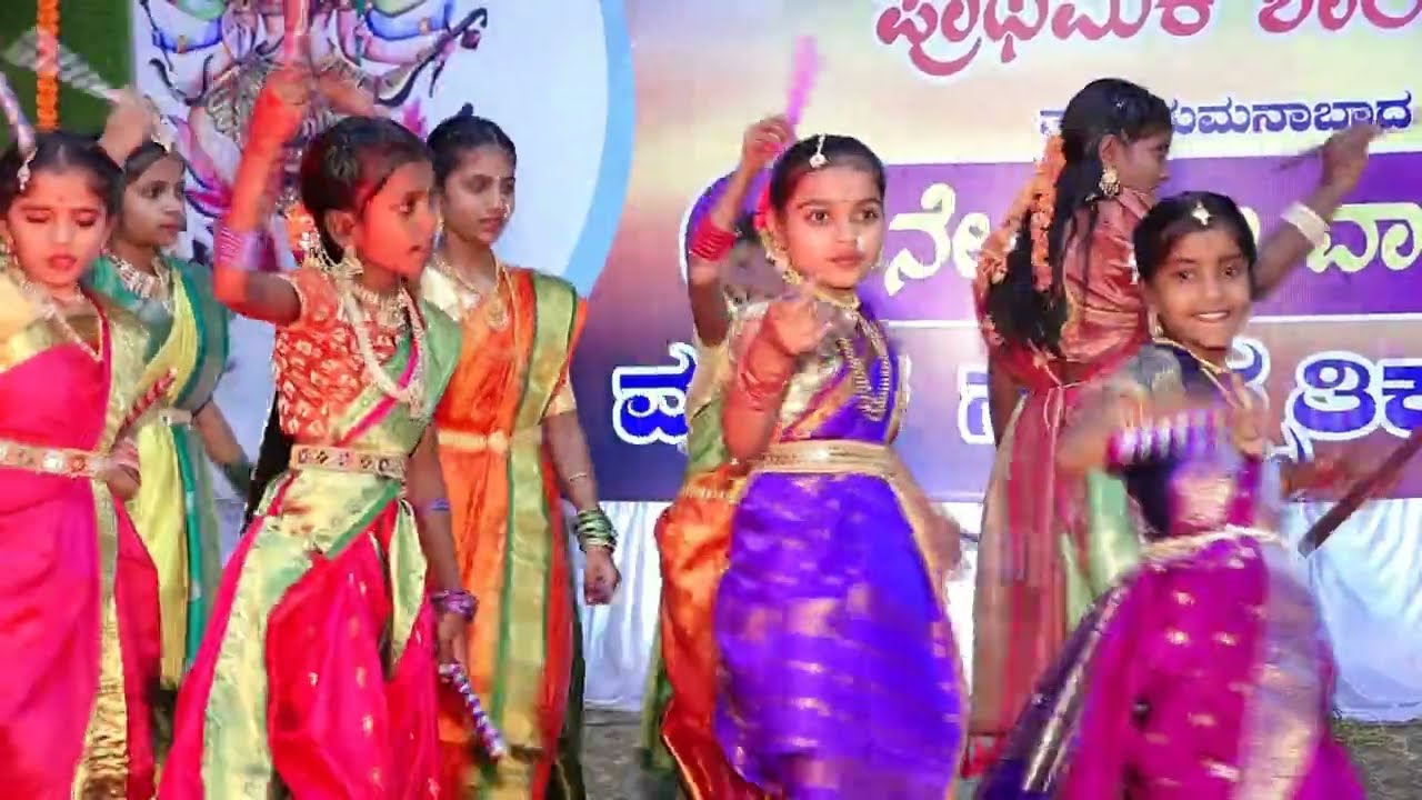 04 Mastu Mastu Hudugi Bandlu Kolata