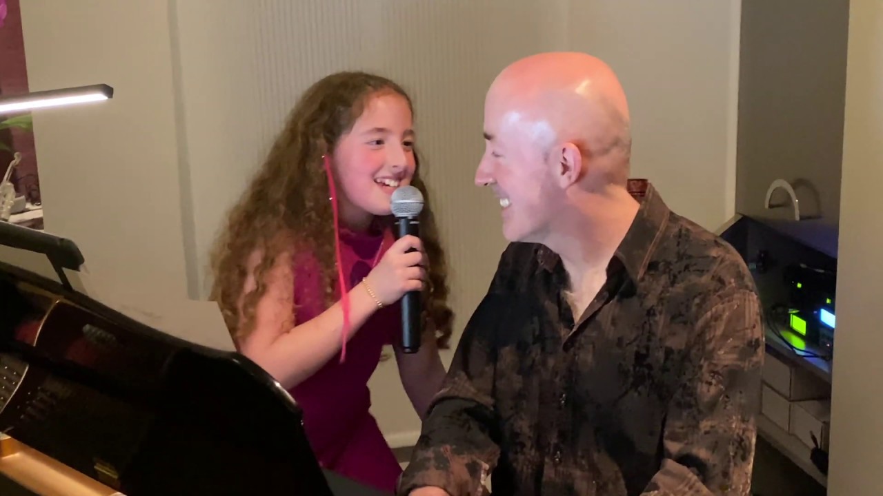 Aja sings My Romance to her daddy