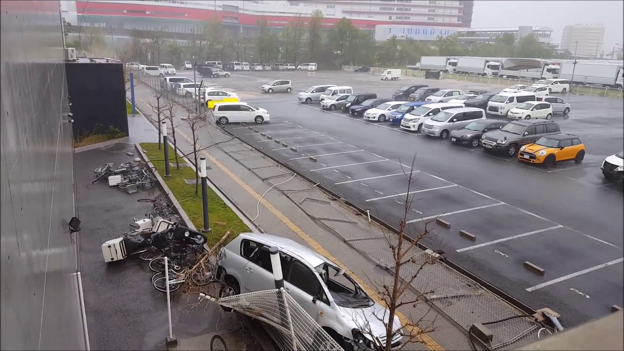 Winds during tropical storm Jebi in Osaka