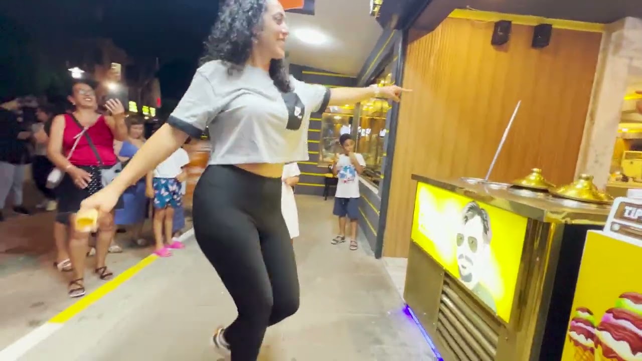 Kıvırcıklar Bu Hayata Önde Başlarmış! Neden?