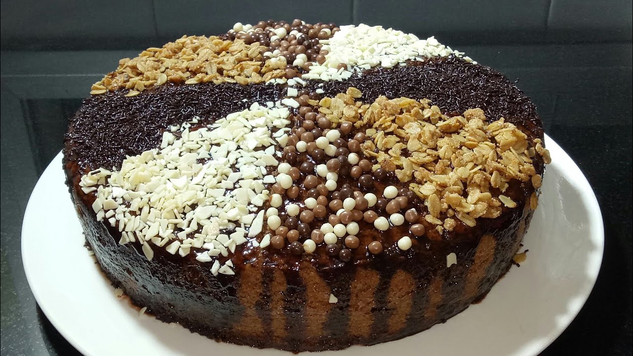 اروع والذ كيك بالشكلاط معلكة ومسقية كتجي مفشفشة  ضروري من التجربة