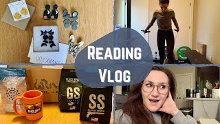 READING VLOG | earrings, coffee, cleaning supplies, and books!