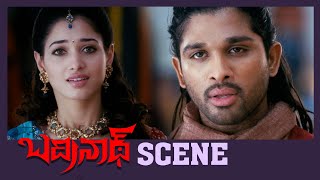 Badrinath Telugu Movie Scenes | Tamannaah Meets Allu Arjun's Family | TanikellaBharani, Kovai Sarala