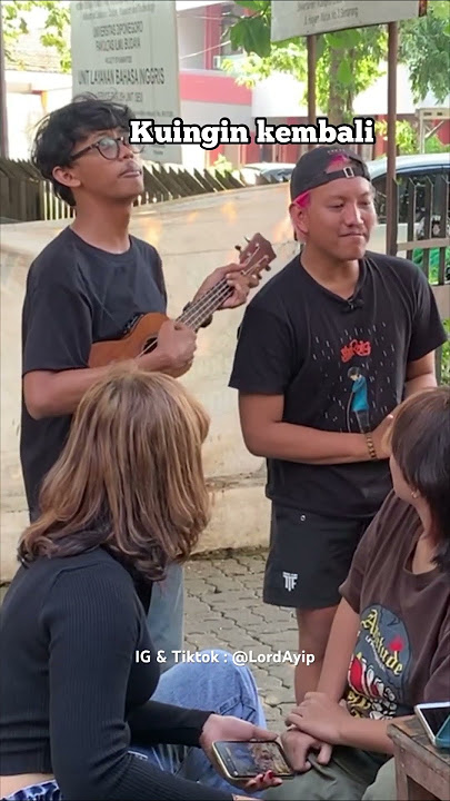 Ngamen bareng penyanyi aslinya, lagu kerasnya kota - davi sumbing