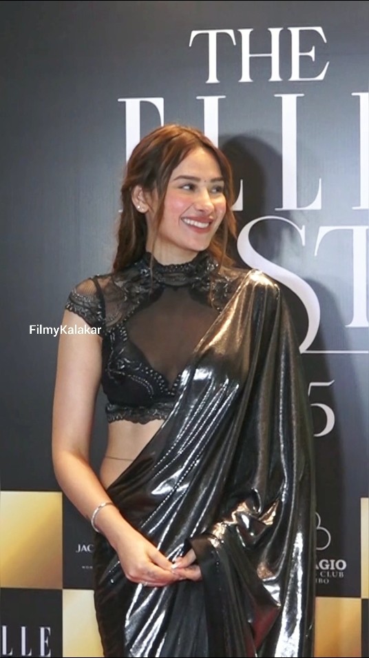 #mahirasharma giving us all reasons to adore her metallic look ? #filmykalakar