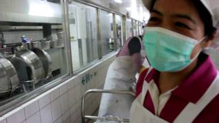 頭家國小 蔬菜前處理區 中央廚房 20100428_12.MOV