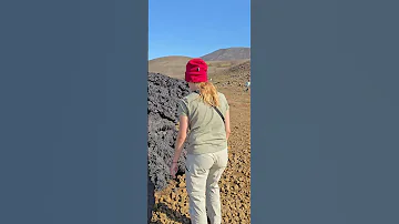 NEW Lava Of The August 2025 Sundhnukur Eruption Iceland Lava Volcano Rocks Minerals Geology 