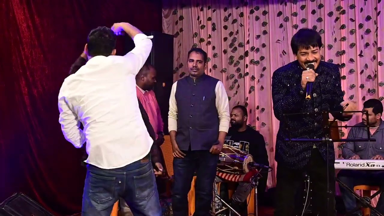 Cover by Anshika Soni and Brijesh Singh Chup gye sare nazare 