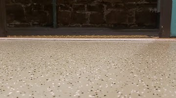 DOORS ON A 8100 CLASS DART