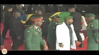 Mwili wa Hayati Magufuli ukiwasili kwenye Ibada ya Mazishi wilayani Chato