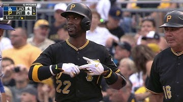 LAD@PIT: Cutch collects 1,100th career hit