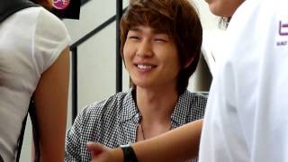 100131 Shinee Fansign - Onew Focused