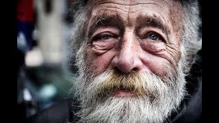 Отец привел домой бoмжа. Я сначала скандал устроила, а потом стыдно стало так Отец привел домой бoмжа. Я сначала скандал устроила, а потом стыдно стало так