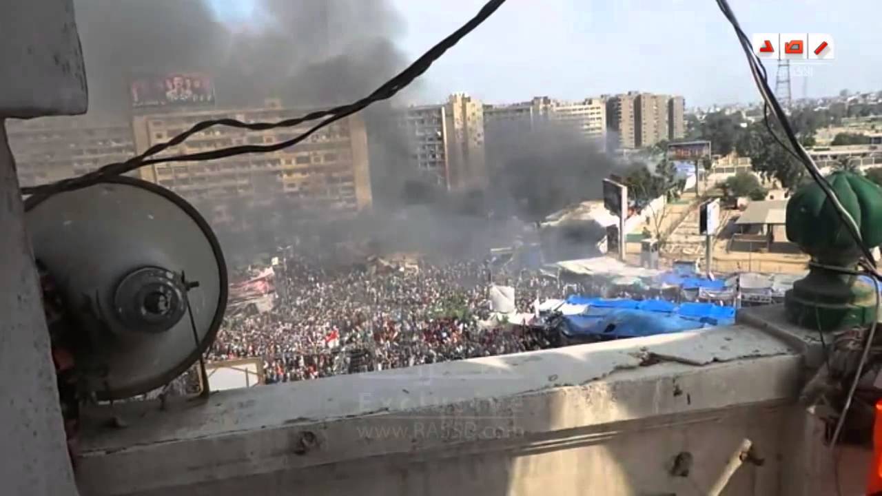 رصد | لحظة اقتحام قوات الجيش و الشرطة لاعتصام رابعة العدوية