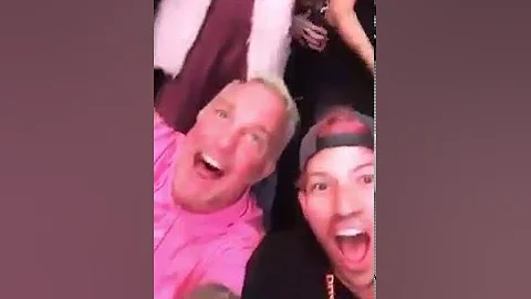 Snapchats: Weenie Roast 2016: Josh Dun, Pete Wentz...