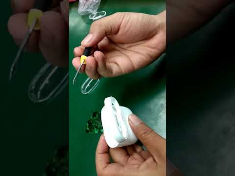 Cara buka Carger Earphone TWS2 - YouTube