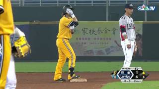 03/14 兄弟 vs Lamigo 六局上，兄弟乘勝追擊，張志豪一支深遠二壘安，再奪回2分