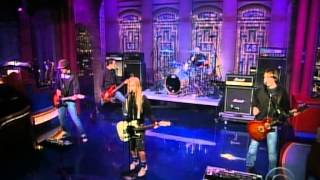 Avril Lavigne - My Happy Ending @ Live at Late Show Letterman 09/09/2004