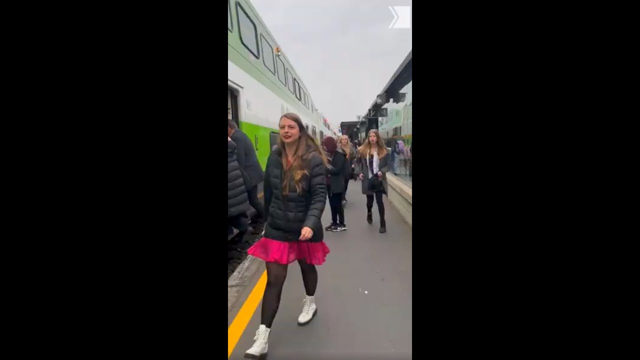 Live updates: Taylor Swift Day of the Eras Tour